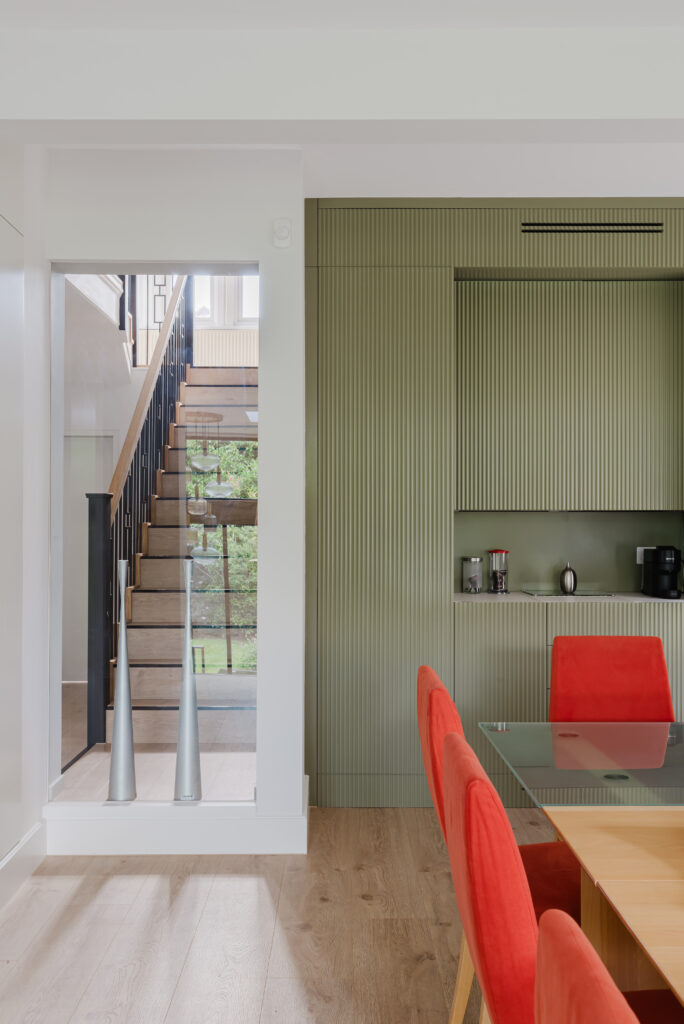 1holly park.png718711797276_ppl