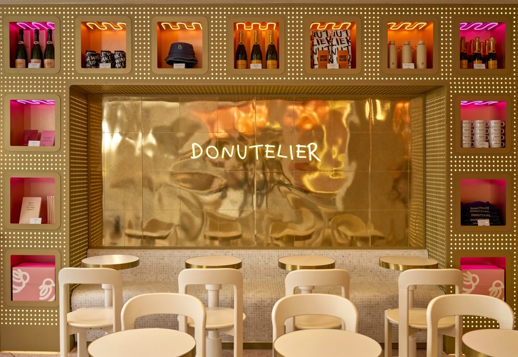 241113_Donutelier3661_011_HiRes