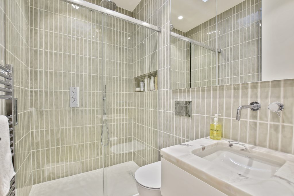 RHGILI-LP - 30 Upper Park Road, NW3 (21)