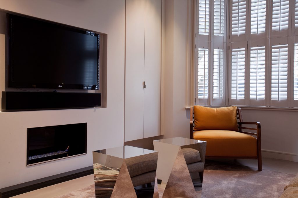 eba599_02fce98930e44ceb8b374798b6a828db~mv2_d_4096_2731_s_4_2