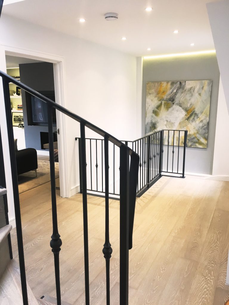 eba599_85924491309841829caea69b005bd55c~mv2_d_3024_4032_s_4_2